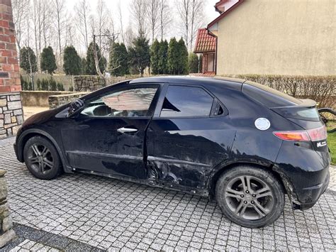 Honda Civic Viii Ufo Benzyna Po Kolizji Skar Ysko Kamienna Olx Pl