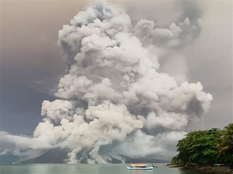 Indonesias Mount Ruang Erupts Again Closes International Airport