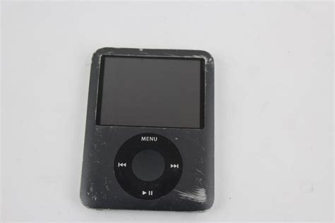 Apple Ipod Classic 80gb And 3rd Gen Ipod Nano 8gb Sold For Parts Property Room