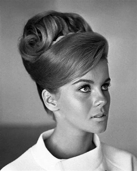 Peace Love And Hair: 29 Hairstyles From The 1960s To Inspire Your Next ...