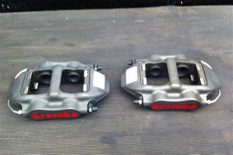 Racecarsdirect.com - Brembo Calipers