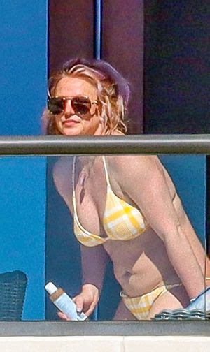 Britney Spears Luce Figura De Impacto En Bikini Viveusa