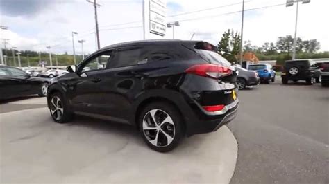 Hyundai Tucson Black Photo Gallery #2/11