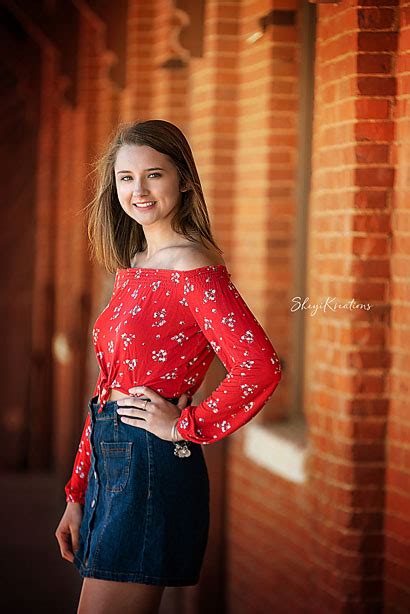 Exceptional High School Seniors Photographer In Columbia Mo