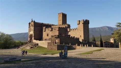 Petilla de Aragón el islote navarro que vio nacer a Ramón y Cajal