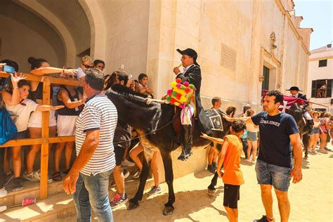 La Festa S Endinsa De Nou Al Cor De Ciutadella