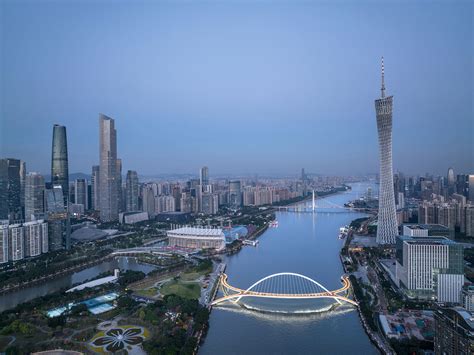 Crossing The Pearl River On Guangzhou Haixin Bridge Metalocus