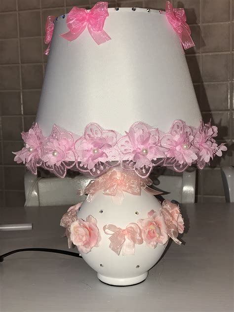 Pin Di Luisella Correnti Su Lampade Shabby Chic Lampade Shabby Chic