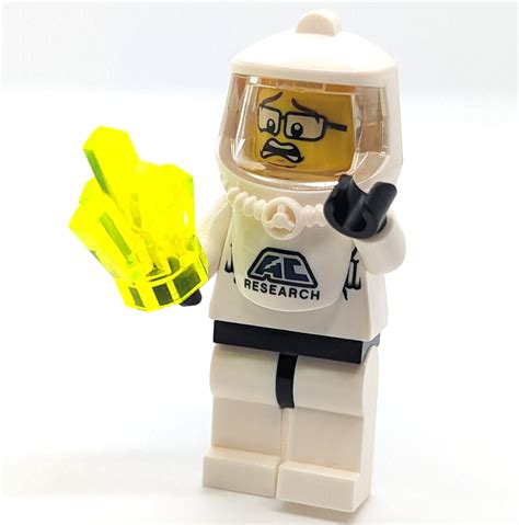 Lego Astor City Scientist Minifigure Uagt Hazmat Toxic Lab