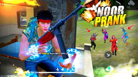 Freefire 🔥solo Vs Squad Noob Prank No Gun Skin Challenge Garena