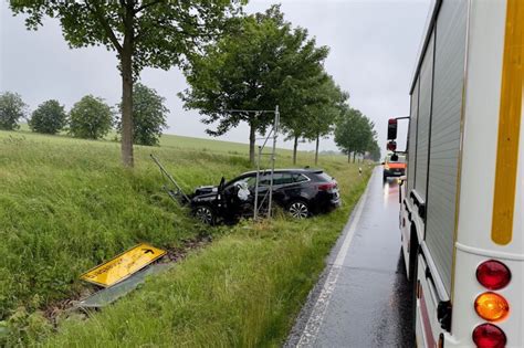 Update Unfall in Schneeberg Autofahrt endet im Straßengraben