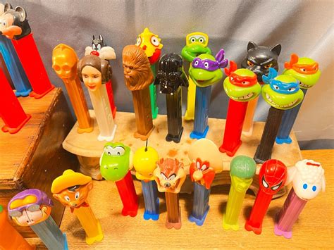 Vintage Pez Dispenser Collection Lot Of 52 Ebay