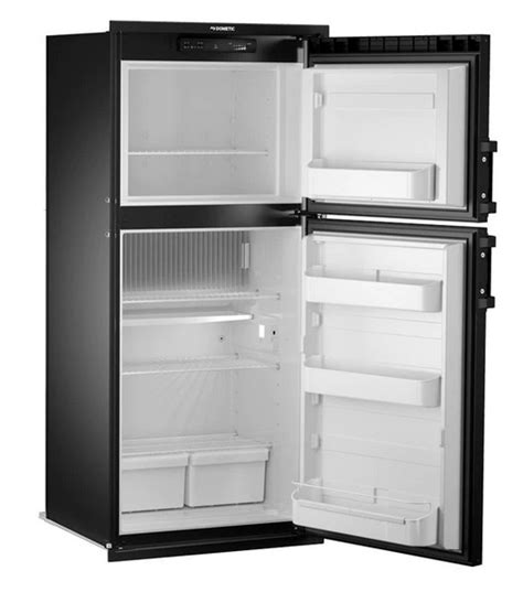 Dometic Americana Dm2672 Refrigerator 6 Cu Ft Right Hinged