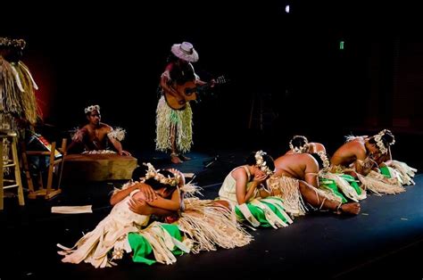 Tuvalu Folk Dance | Folk dance, Traditional dance, Dance