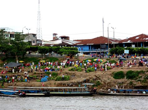 Botas nómadas Amazonas peruano II Navegando por el Ucayali