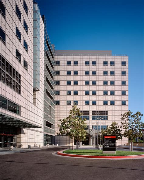 Ronald Reagan UCLA Medical Center – PEI Architects