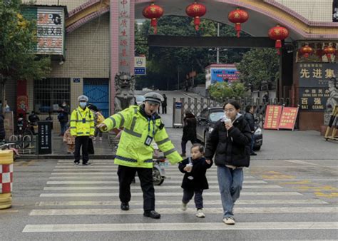 蓝山交警：全力护航“开学季” 永州 新湖南