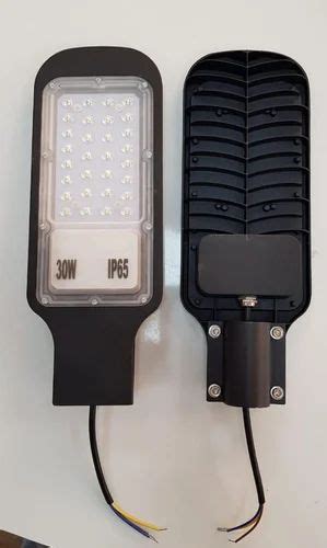 Cool White Isi W Ac Led Street Light For Outdoor Ip At Rs