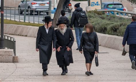rethinking  liberation  haredi women vision   stage
