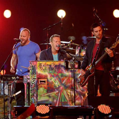 Coldplay durante su actuación en la clausura de los Juegos Paralímpicos