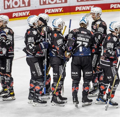 6 3 gegen Augsburg Eisbären bleiben DEL Tabellenführer WELT