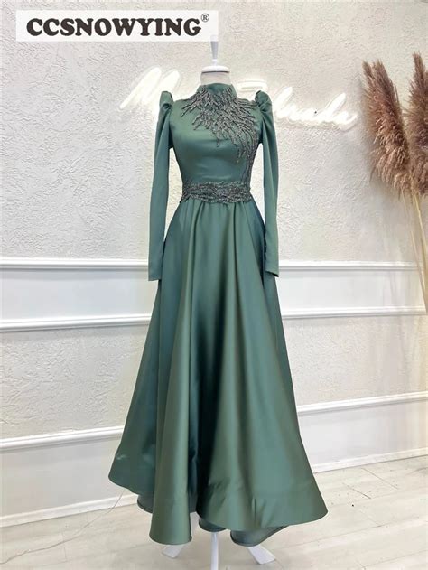 Green Long Sleeve Muslim Evening Dresses Satin Beaded Hijab Prom Formal