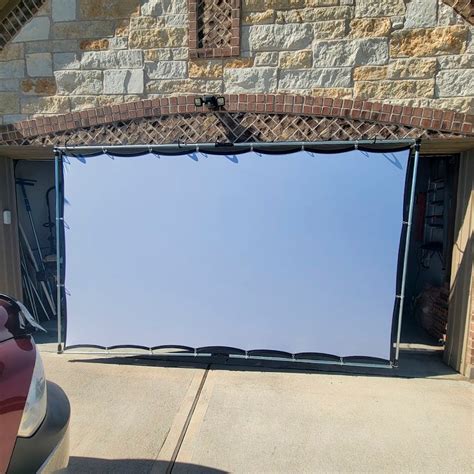 Outdoor projector screen - tinktube