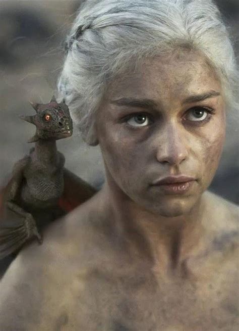 Emilia Clarke Mother Of Dragons Game Of Throne Daenerys Daenerys