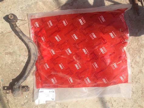 Тормозные колодки, передние рычаги — Mitsubishi Galant (7G), 1,8 л ...