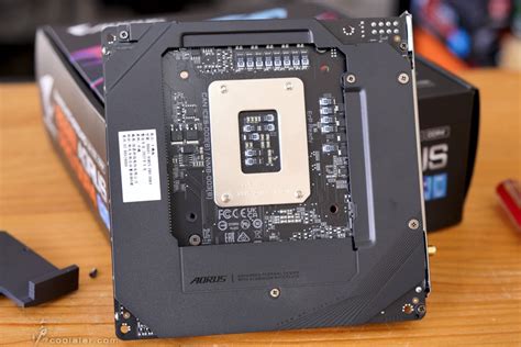 GIGABYTE B660I AORUS PRO DDR4 開箱測試 滄者極限 滄者極限