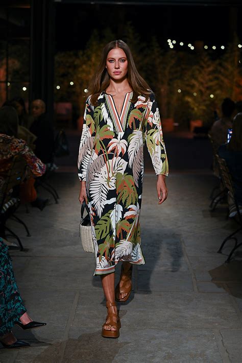 Feel The Moment MARC CAIN Spring Summer 2023 Collection