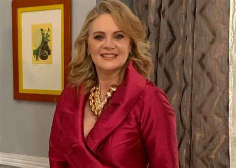 Erika Buenfil Regresa A La Televisión Participando En Un Programa De