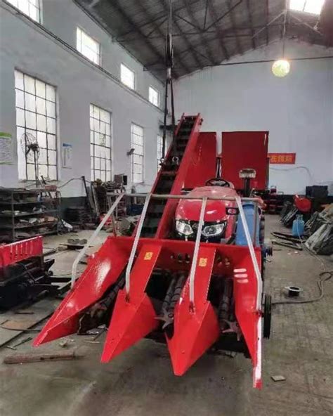 China Rows Corn Maize Harvester On Tractor With Straw Crushing Corn