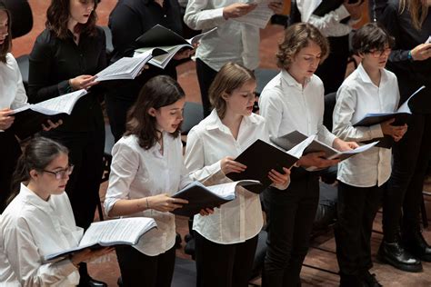 Coro Di Voci Bianche Erik Marassi