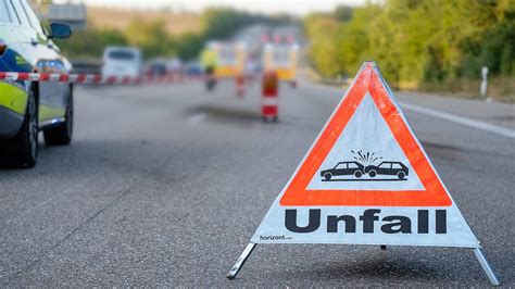 Fünf Verletzte bei Auffahrunfall nahe Wiesbaden hessenschau de Panorama