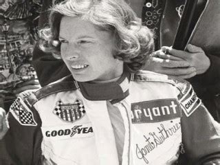 Janet Guthrie biography, birth date, birth place and pictures