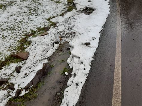 Chuva de granizo muda a paisagem na região de Campina da Alegria Atual FM