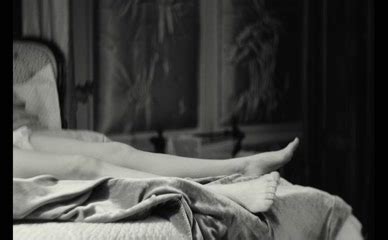 Suzy Bemba Emma Stone Lesbian Breasts Scene In Poor Things AZNude