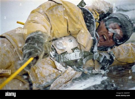 THE DAY AFTER TOMORROW, DENNIS QUAID, 2004 Stock Photo - Alamy