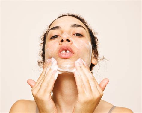 11 Face Washing Tips For The Perfect Cleanse