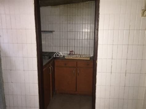 For Rent Standard Single Room Self Contained Apapa North Labone