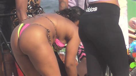 2022 Bikini Beach Girls Videos Vol 1184