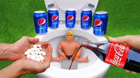 Stretch Armstrong VS Cola Fanta Schweppes Pepsi Fruko Monster