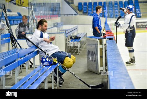 Jaromir jagr kladno hi-res stock photography and images - Alamy