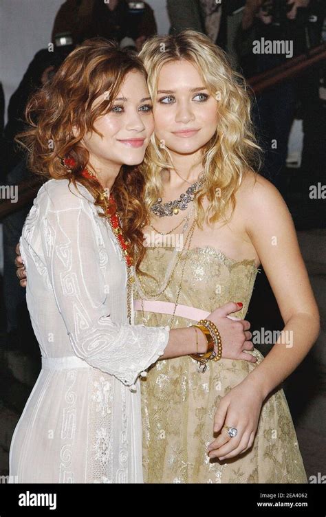 Mary Kate And Ashley Olsen 2005