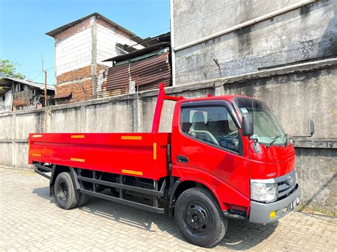 MULUS BanBARU MURAH Toyota Dyna 110 ET Bak Besi Kargo 2013 CDD 110ET