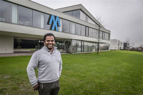 Complex Maxicon Langs Rijksweg In Roeselare Afgewerkt Het Is Een