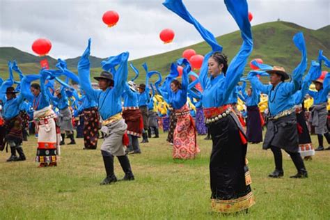 Tibetan Dance Cultural Rhythms And Traditions On Plateau