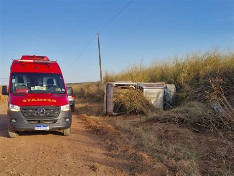 Sorriso Idoso Perde Controle De Dire O Enquanto Mexia No Celular E