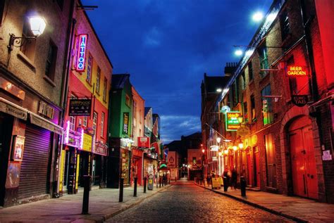 Dublin by Night Walking Tour (Self Guided), Dublin, Ireland